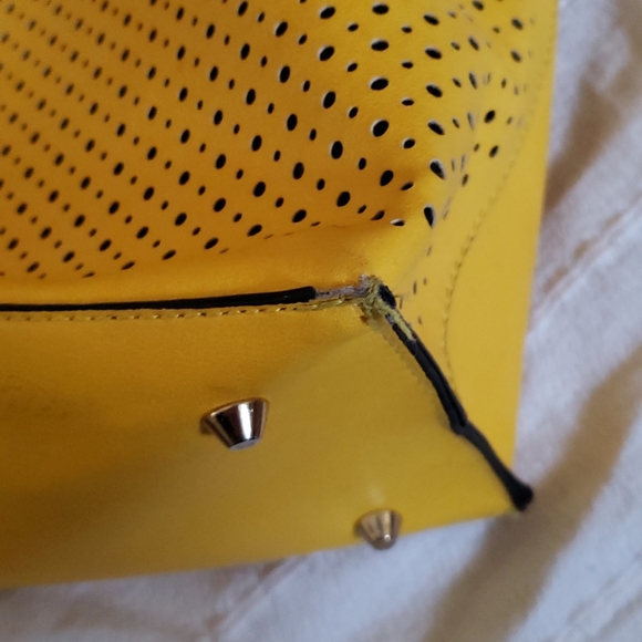 Yellow purse, ladies bag with a shoulder strap - Picture 6 of 7